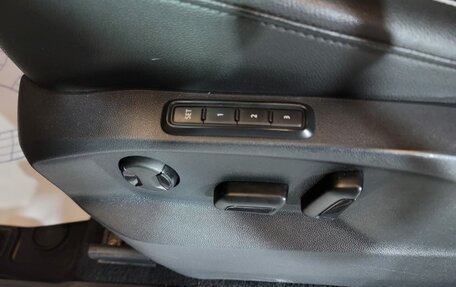 Volkswagen Tiguan II, 2017 год, 3 099 100 рублей, 16 фотография