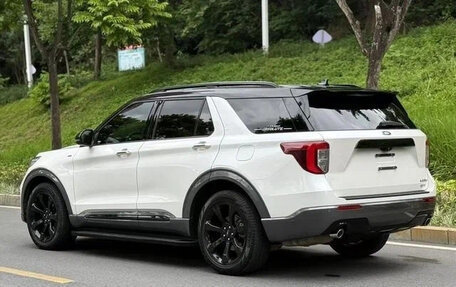 Ford Explorer VI, 2021 год, 2 700 500 рублей, 4 фотография
