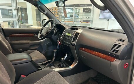 Toyota Land Cruiser Prado 120 рестайлинг, 2008 год, 1 799 000 рублей, 8 фотография