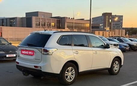 Mitsubishi Outlander III рестайлинг 3, 2012 год, 1 420 000 рублей, 4 фотография