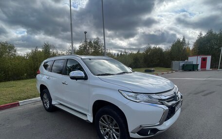 Mitsubishi Pajero Sport III рестайлинг, 2018 год, 2 450 000 рублей, 3 фотография