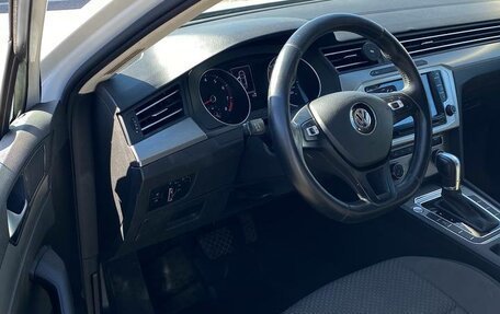 Volkswagen Passat B8 рестайлинг, 2016 год, 1 650 000 рублей, 2 фотография