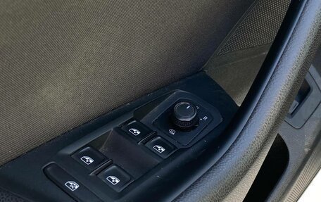 Volkswagen Passat B8 рестайлинг, 2016 год, 1 650 000 рублей, 8 фотография