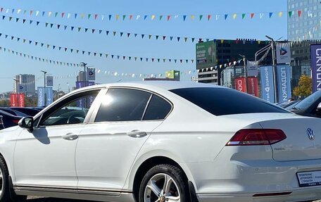 Volkswagen Passat B8 рестайлинг, 2016 год, 1 650 000 рублей, 11 фотография