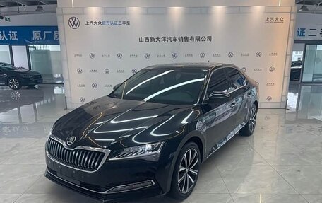 Skoda Superb III рестайлинг, 2024 год, 2 183 000 рублей, 1 фотография