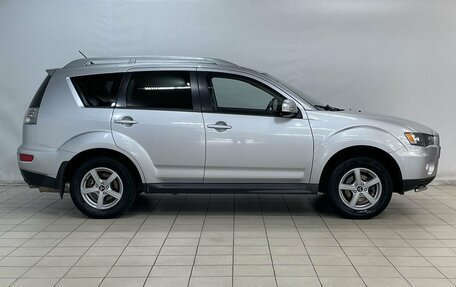Mitsubishi Outlander III рестайлинг 3, 2009 год, 989 000 рублей, 8 фотография