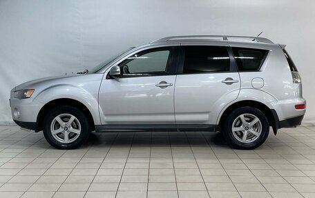 Mitsubishi Outlander III рестайлинг 3, 2009 год, 989 000 рублей, 9 фотография