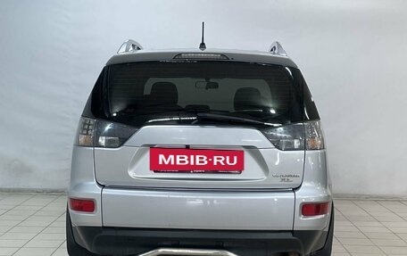 Mitsubishi Outlander III рестайлинг 3, 2009 год, 989 000 рублей, 6 фотография