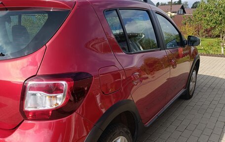 Renault Sandero II рестайлинг, 2017 год, 950 000 рублей, 2 фотография