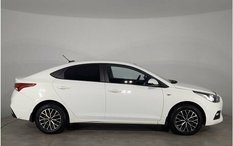 Hyundai Solaris II рестайлинг, 2017 год, 989 000 рублей, 4 фотография