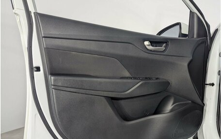 Hyundai Solaris II рестайлинг, 2017 год, 989 000 рублей, 9 фотография