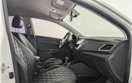 Hyundai Solaris II рестайлинг, 2017 год, 989 000 рублей, 14 фотография