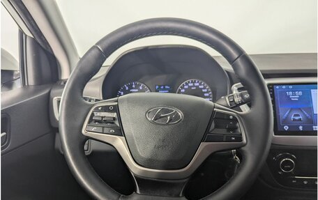 Hyundai Solaris II рестайлинг, 2017 год, 989 000 рублей, 23 фотография