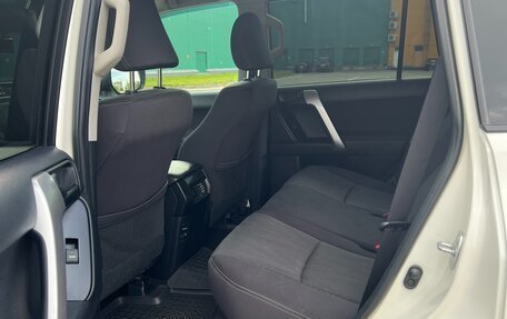 Toyota Land Cruiser Prado 150 рестайлинг 2, 2014 год, 3 400 000 рублей, 4 фотография