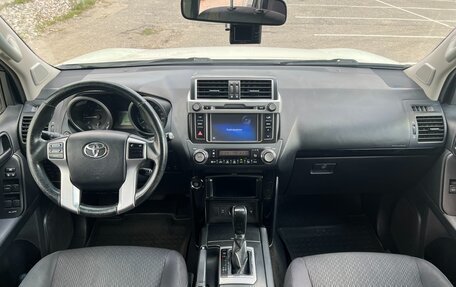 Toyota Land Cruiser Prado 150 рестайлинг 2, 2014 год, 3 400 000 рублей, 5 фотография