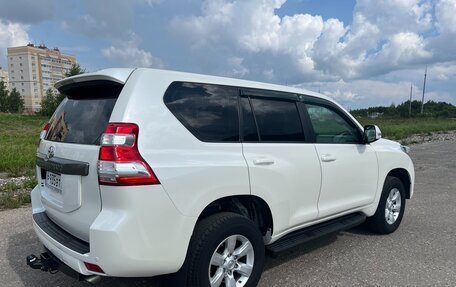Toyota Land Cruiser Prado 150 рестайлинг 2, 2014 год, 3 400 000 рублей, 7 фотография
