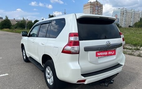 Toyota Land Cruiser Prado 150 рестайлинг 2, 2014 год, 3 400 000 рублей, 13 фотография