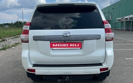 Toyota Land Cruiser Prado 150 рестайлинг 2, 2014 год, 3 400 000 рублей, 6 фотография