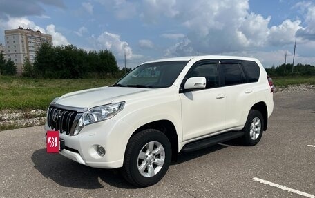 Toyota Land Cruiser Prado 150 рестайлинг 2, 2014 год, 3 400 000 рублей, 12 фотография