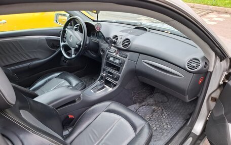 Mercedes-Benz CLK-Класс, 2004 год, 1 050 000 рублей, 10 фотография
