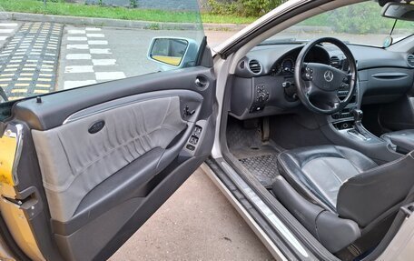 Mercedes-Benz CLK-Класс, 2004 год, 1 050 000 рублей, 12 фотография