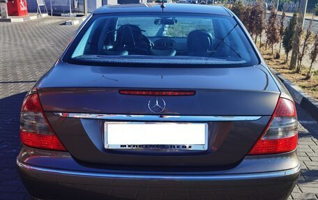 Mercedes-Benz E-Класс, 2007 год, 3 фотография