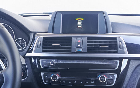 BMW 3 серия, 2018 год, 2 250 000 рублей, 19 фотография