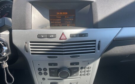 Opel Astra H, 2011 год, 648 000 рублей, 18 фотография