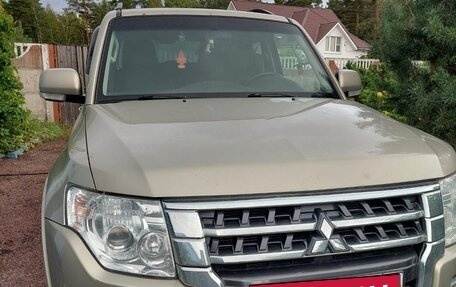 Mitsubishi Pajero IV, 2014 год, 2 500 000 рублей, 1 фотография