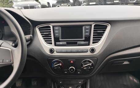 Hyundai Solaris II рестайлинг, 2019 год, 1 289 000 рублей, 14 фотография