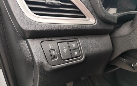 Hyundai Solaris II рестайлинг, 2019 год, 1 289 000 рублей, 19 фотография