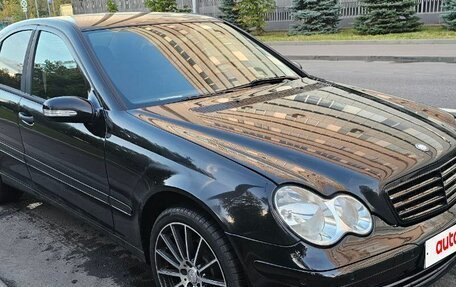 Mercedes-Benz C-Класс, 2006 год, 620 000 рублей, 4 фотография
