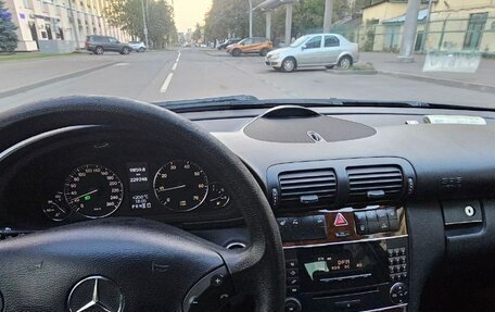 Mercedes-Benz C-Класс, 2006 год, 620 000 рублей, 9 фотография