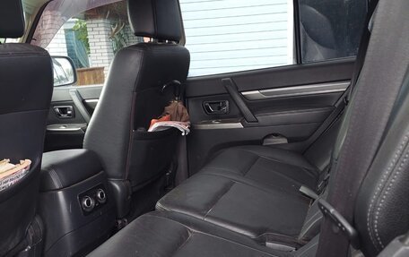 Mitsubishi Pajero IV, 2014 год, 2 500 000 рублей, 5 фотография