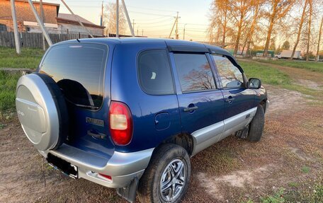 Chevrolet Niva I рестайлинг, 2006 год, 300 000 рублей, 3 фотография