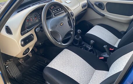 Chevrolet Niva I рестайлинг, 2006 год, 300 000 рублей, 7 фотография