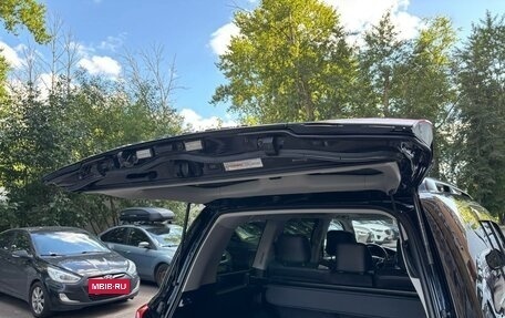 Toyota Land Cruiser 200, 2017 год, 5 900 000 рублей, 21 фотография