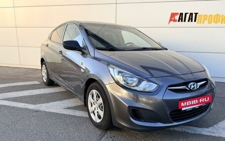 Hyundai Solaris II рестайлинг, 2014 год, 910 000 рублей, 3 фотография