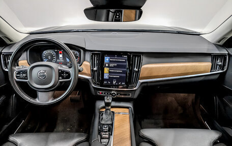 Volvo S90 II рестайлинг, 2020 год, 3 500 000 рублей, 14 фотография