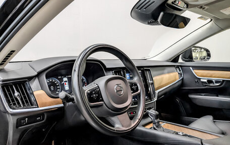 Volvo S90 II рестайлинг, 2020 год, 3 500 000 рублей, 17 фотография