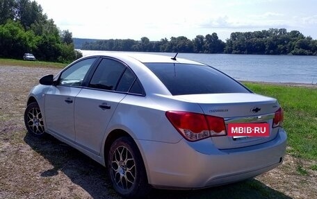 Chevrolet Cruze II, 2011 год, 610 000 рублей, 4 фотография