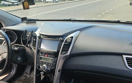 Hyundai i30 II рестайлинг, 2013 год, 990 000 рублей, 14 фотография