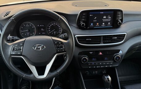 Hyundai Tucson III, 2018 год, 2 450 000 рублей, 8 фотография