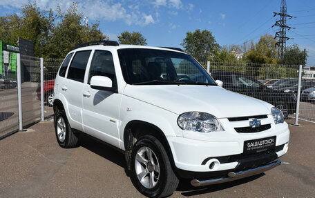 Chevrolet Niva I рестайлинг, 2016 год, 760 000 рублей, 2 фотография
