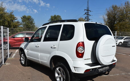 Chevrolet Niva I рестайлинг, 2016 год, 760 000 рублей, 4 фотография