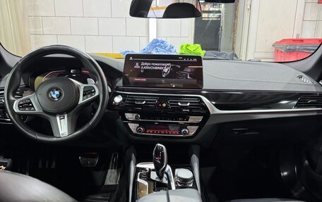 BMW 5 серия, 2022 год, 6 900 000 рублей, 14 фотография