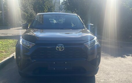 Toyota RAV4, 2025 год, 4 100 000 рублей, 4 фотография