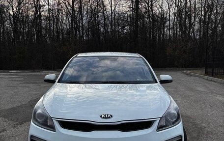 KIA Rio IV, 2017 год, 1 400 000 рублей, 1 фотография