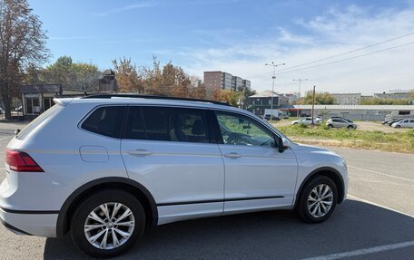 Volkswagen Tiguan II, 2019 год, 3 450 000 рублей, 3 фотография