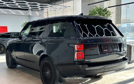 Land Rover Range Rover IV рестайлинг, 2018 год, 9 490 000 рублей, 7 фотография